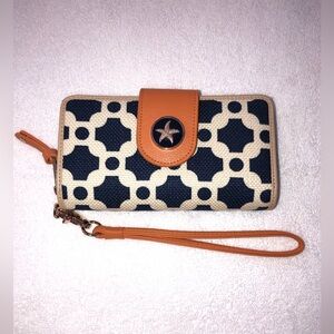 Spartina 449 Wristlet Multiple Card Slots and Zippered Pockets